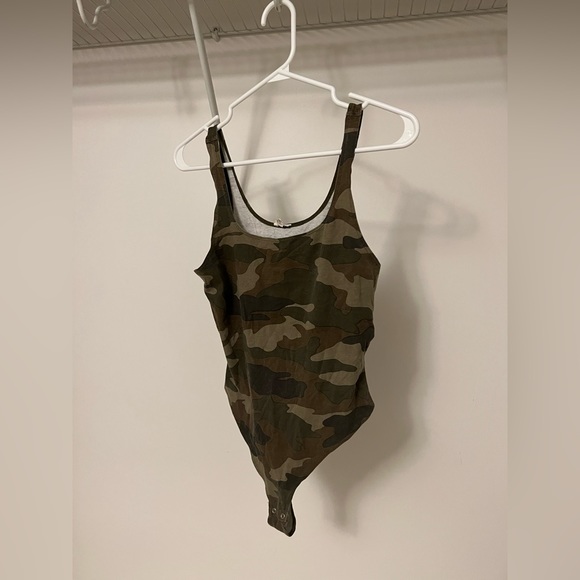 🌸3 FOR 5🌸 Camouflage Garage bodysuit - Picture 2 of 2